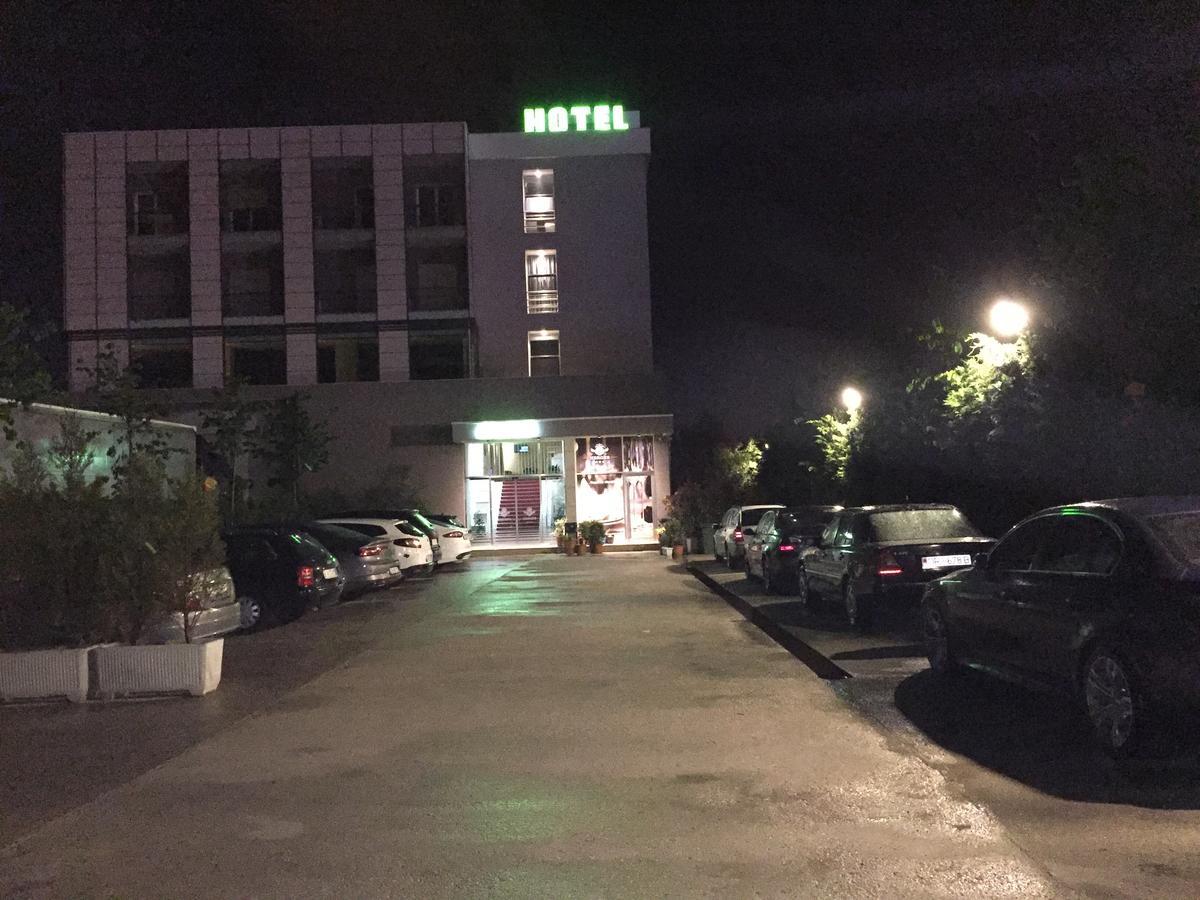 Herges Hotel Durrës Exterior foto